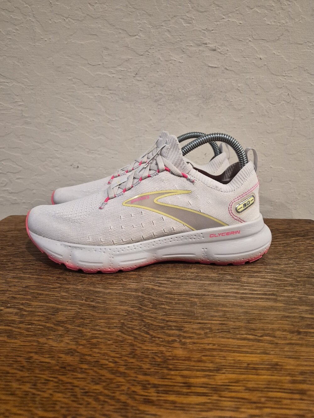 Brooks Glycerin StealthFit 20 Athletic Running Shoes Women's Size US 8 Medium B